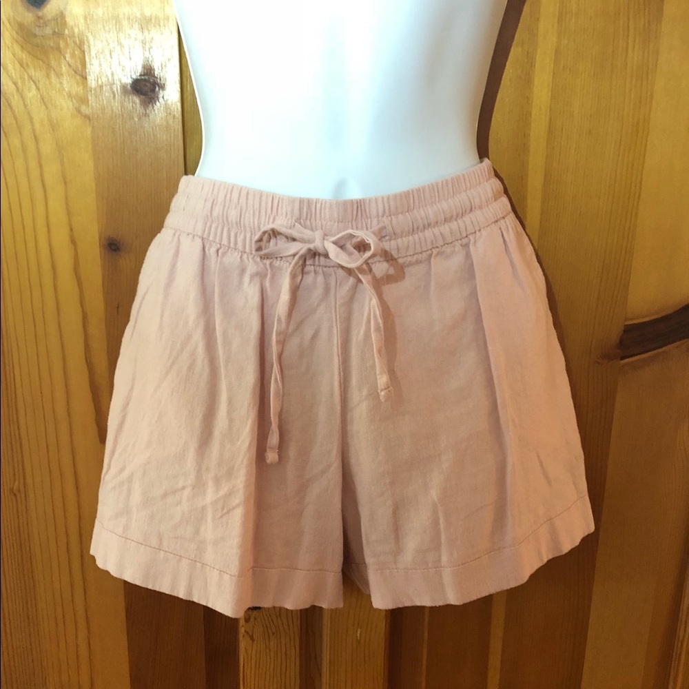 Pink linen shorts with a tie!